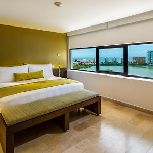 King Suite Terrace Lagoon View